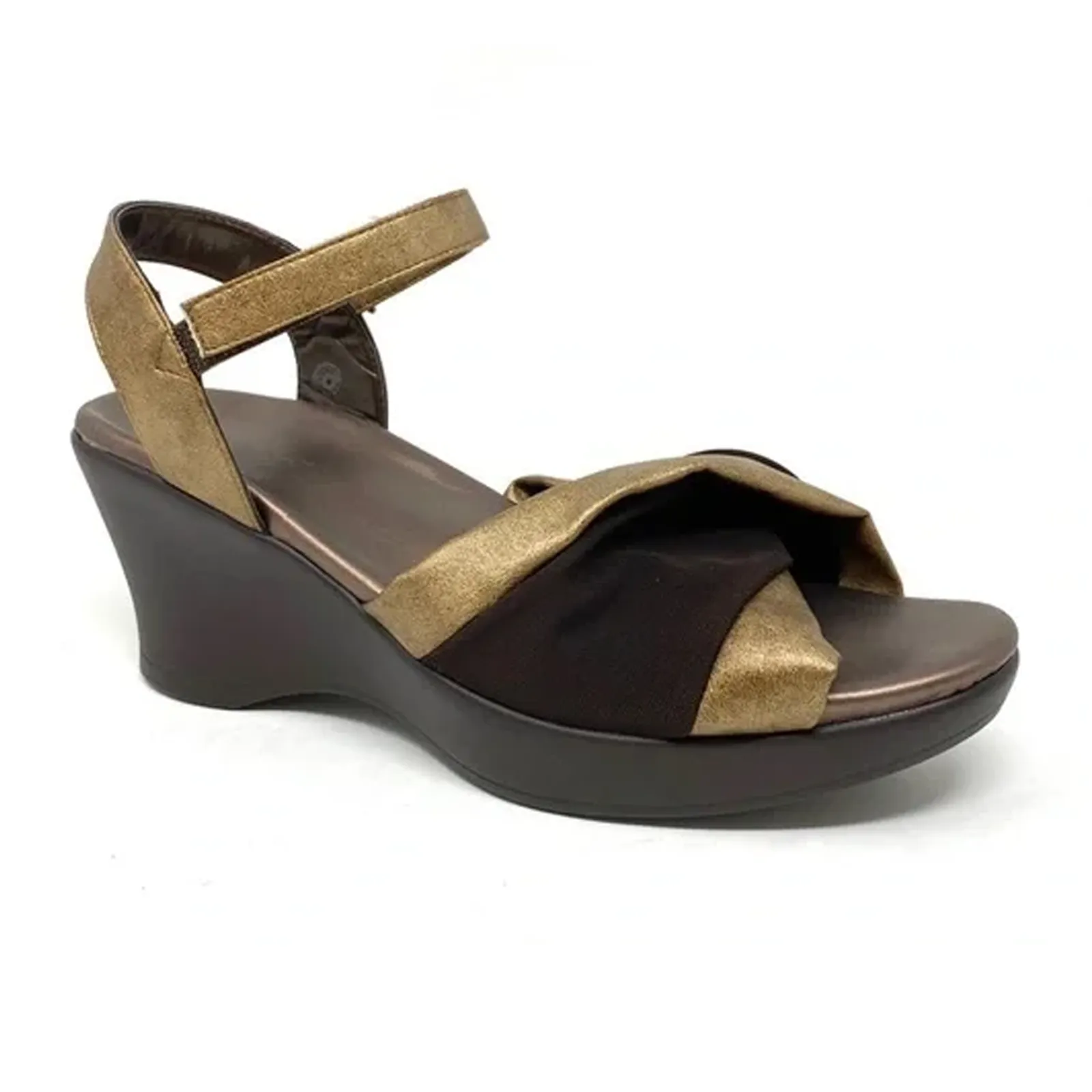 Akaishi Miwa Wedge Sandal (Women) - Gold